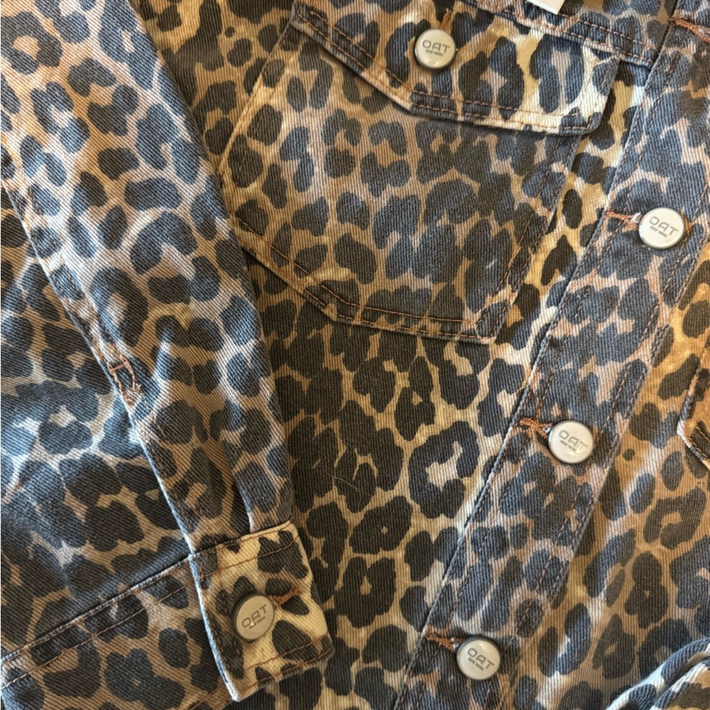 Leopard Print denim Jacket - Picture 9 of 11